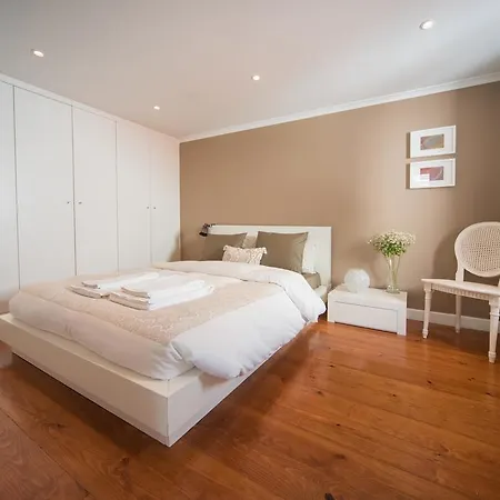 Cosy Chiado *