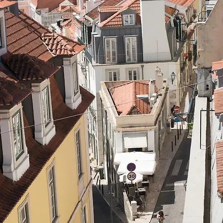 Cosy Chiado * ליסבון