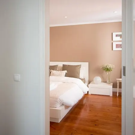 Cosy Chiado * ליסבון